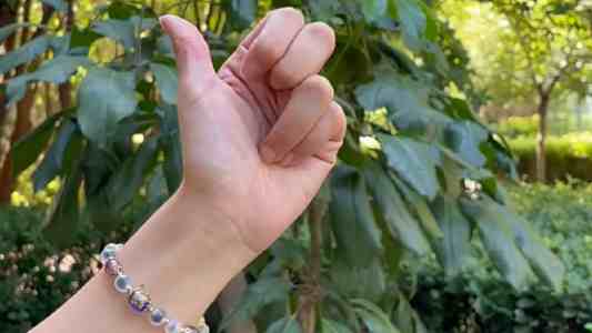 男女摸香蕉成人网站 - 家长必知的网络安全与性教育指南